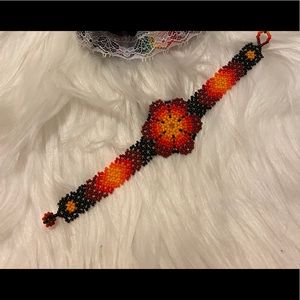 Flower beaded bracelet